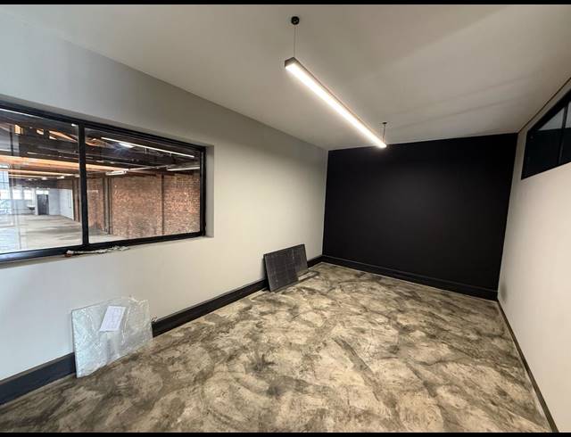 479M² WAREHOUSE TO LET IN ISANDO